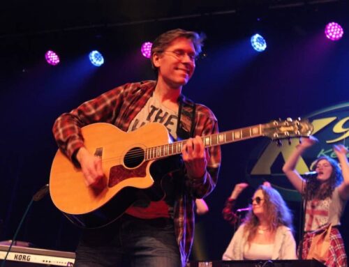 Electric vs. Acoustic Guitar: Which One Should Beginners Choose?