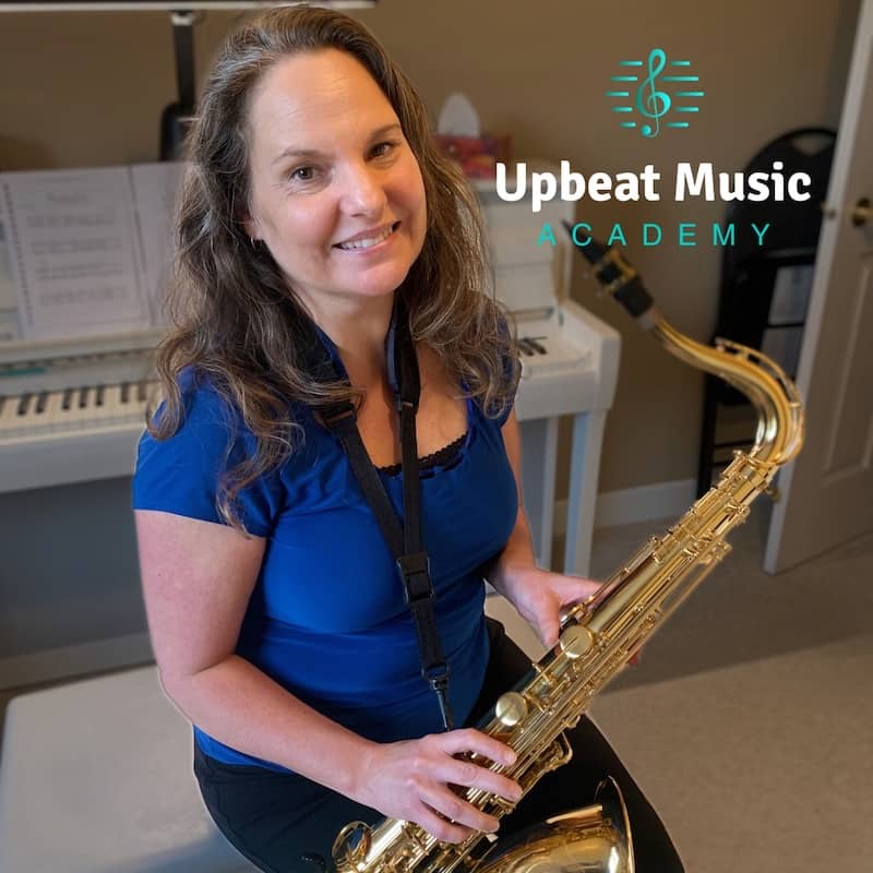 Lora Wentworth teaching the saxophone at the Upbeat Music Academy Kelowna Lora Wentworth Headshot