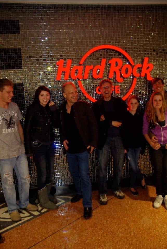 Mark Evans and Noel Wentworth at the Sydney Hard Rock Cafe
